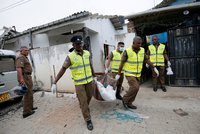 Při razii po teroru na Srí Lance zemřelo 15 lidí. Umíraly i malé děti