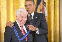 Zemřel americký exsenátor Lugar (†87), který chtěl svět zbavit jaderných zbraní