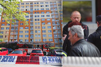 Vražda na jihu Prahy! V hořícím bytě ležela mrtvá žena i granát. 78 lidí evakuovali