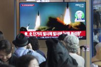 KLDR vypálila sérii raket krátkého doletu směrem k Japonsku, tvrdí Jihokorejci