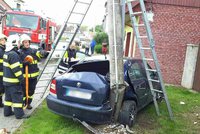 Při nehodě na Třebíčsku zemřela řidička: Nabourala do čekárny