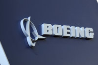 Boeing 737 MAX měl málo „proklepnutý“ stabilizační systém. Může za to regulátor?
