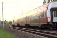 Děsivý moment na kolejích: U Liberce se na sebe řítily dva vlaky