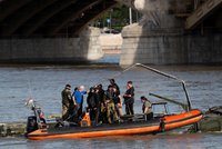 Čeští potápěči objevili potopenou loď v Dunaji. Kapitán druhého plavidla jde do vazby