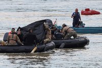 Z Dunaje vytáhli už dvacátou oběť srážky lodí. Proud nesl tělo 30 kilometrů