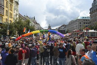 Dohra roztržky na pražském pochodu gayů: Odpůrkyni dal za pravdu Ústavní soud