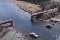 Trochu jiné „čórky“: Zloději ukradli celý železniční most, šli po kovu