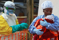 Ebola zabila teprve pětiletého chlapce. Krvácivá horečka se rozšířila i mimo Kongo