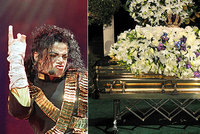 10 let od smrti Jacksona (†50): Zabetonovali ho ve zlaté rakvi!