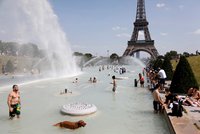 Evropu sežehne vlna tropických veder. Vzduch z Afriky přinese až 40 °C