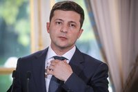 „Mám 37,5 a všem přeji 36,6!“ Prezident se nakazil koronavirem a Ukrajincům hrozí karanténou