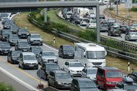Čechy čeká peklo na silnicích, varují experti. Miliony Němců vyjedou o víkendu k moři