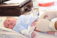 Chlapec se narodil bez penisu: Lékaři popsali jeho zdravotní stav