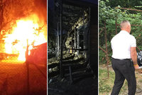 Tragický požár u Karlštejna: Hasiči v chatě nalezli mrtvolu