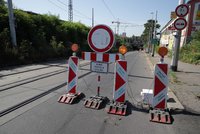 Dopravní komplikace v Praze: Zahradní město je učiněná past! Začínají i dvě výluky tramvají