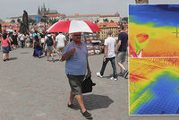 Takhle se pečou lidé v Praze: Teplotní peklo, až 55 °C na slunci a vařící auta i vozovky