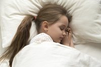 Matrace mohou ve spánku trávit děti, tvrdí studie. Ekolog radí s výběrem bezpečné