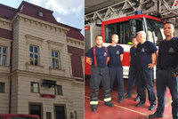 Nejstarší hasičská centrála v Praze: Poplašný zvon funguje dodnes, na zesnulé kamarády nezapomněli