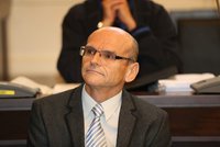 Korupční kauza soudce Elischera na mrtvém bodě: Několikrát se omluvil z jednání, na své přítomnosti ale trvá