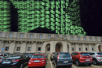 Útok hackerů popudil Černínský palác. Ministerstvo chce na kyberobranu víc peněz
