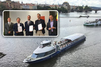 „Nechceme z řeky v centru lunapark.“ Praha a radnice zpečetily boj proti plavební komoře