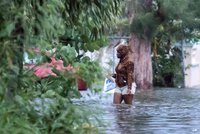 Hurikán zpustošil Bahamy a slábne. „Čelíme historické tragédii,“ říká premiér