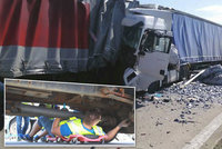 Hromadné nehody kamionů ucpaly D2: Policisté vyrazili den poté na velké kontroly řidičů