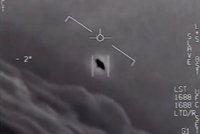 Videa s UFO jsou skutečná, potvrdilo Námořnictvo Spojených států amerických