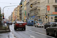 Praha za stovky milionů vykoupí pozemky pod křižovatkami. Kvůli plynulosti dopravy