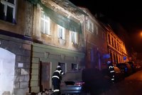 Evakuace v České Lípě: Zřítil se kus historického domu