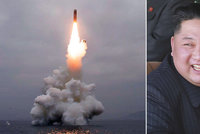 KLDR úspěšně odpálila střelu z ponorky, slaví Kim Čong-un. Ostatní jsou znepokojení