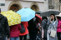 Připravte si deštníky i sluneční brýle: Příští týden bude v Praze aprílové počasí