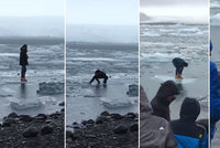 „Nevstupujte na led.“ Turisté na Islandu ignorují cedule, často končí v ledové vodě