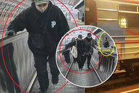 Maskovaní sprejeři poničili vagon metra, pak se odhalili kamerám! Hledá je policie