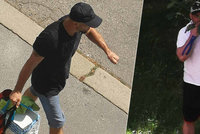 Zloděj vykradl byt po hromosvodu: Soused vyfotil dva muže, kteří policii mohou pomoci