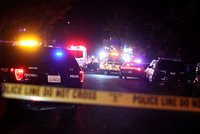 Fotbalová párty se změnila v horor: Čtyři mrtví po střelbě v Kalifornii, útočníci unikají
