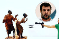 „Prasárna a ubohost.“ Salvinimu se nelíbí socha, kde střílí na migranty