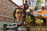 Mladý student Van žije na Žižkově se seniory: Bydlení si všichni pochvalují! Proč?