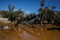 Velká voda spláchla jih Evropy a zabila 7 lidí. Po Itálii a Francii bojuje s povodněmi i Řecko