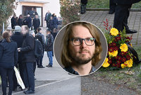 Pohřeb tragicky zesnulého docenta (†43): Měl se konečně stát tátou, pláče pro Jardu rodina