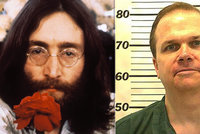 Před 39 lety popravili Lennona (†40): Co šokujícího udělal vrah hned poté?