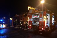 Tragický požár chatky na Opavsku: V plamenech zemřel člověk