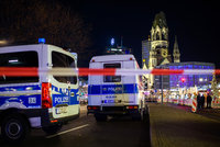 Policie uzavřela vánoční trhy v Berlíně, kde zemřela Češka. Našla podezřelý předmět