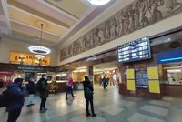 Porucha troleje v Praze ochromila železniční dopravu: Osobní vlaky nevyjely, rychlíky mají zpoždění