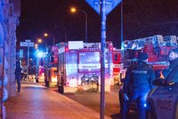 Evakuace hotelu na Smíchově: Požár v kotelně vyhnal z postelí 100 lidí
