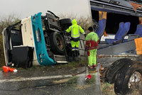 Při tragické nehodě autobusu zemřelo 12 lidí: Šokující zvrat ve vyšetřování!