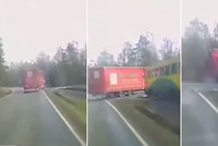 Srážku vlaku a náklaďáku u Příbrami natočila kamera: Řidič neslyšel houkání?!