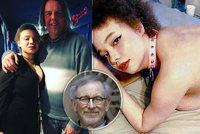 Spielbergova pornodcera (24) zatčena! Napadla a zranila svého snoubence