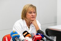 Koronavirus v Praze: Na Bulovce zůstávají dvě nakažené cizinky, ostatní pustili domů