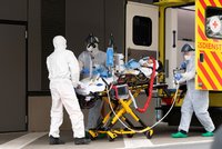 Další tři mrtví pacienti s koronavirem v Česku: Muž (†80) zemřel v Hradci, dvě ženy v Praze